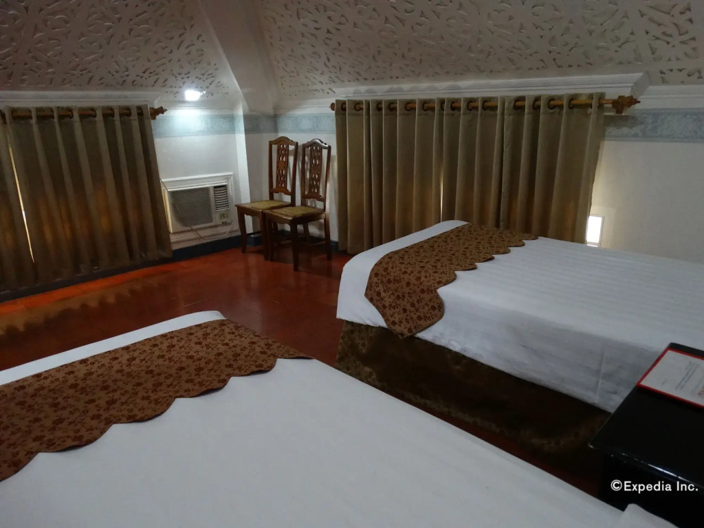 White Knight Hotel Intramuros