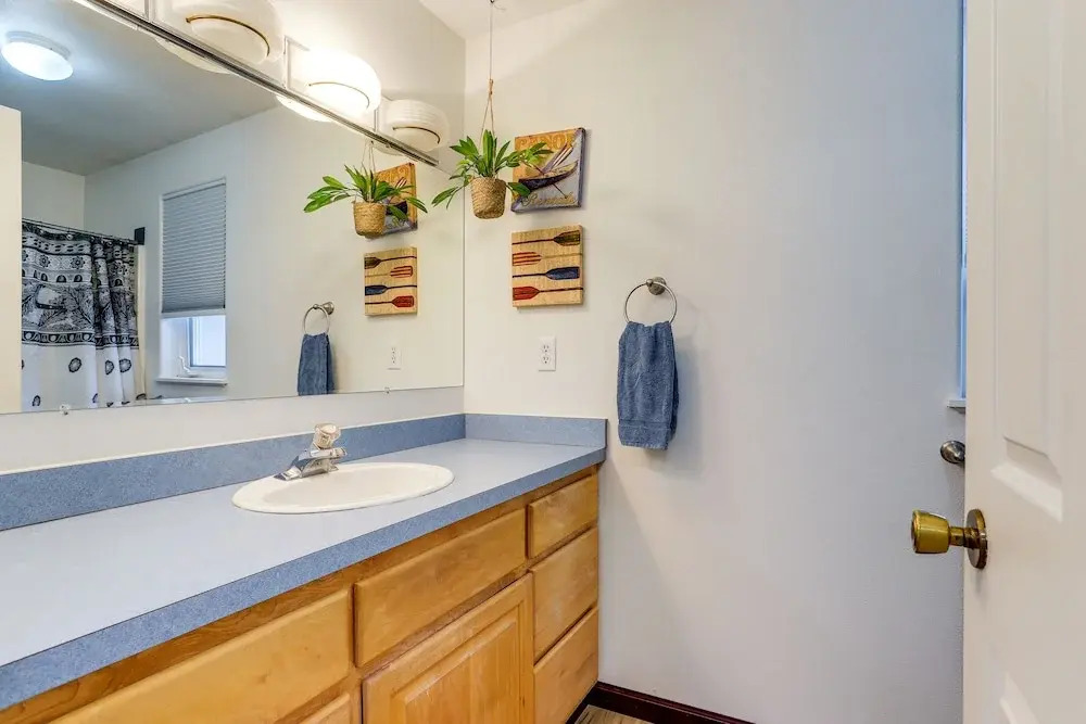 Spacious Wasilla Home ~ 1 Mi to Boat Launch!