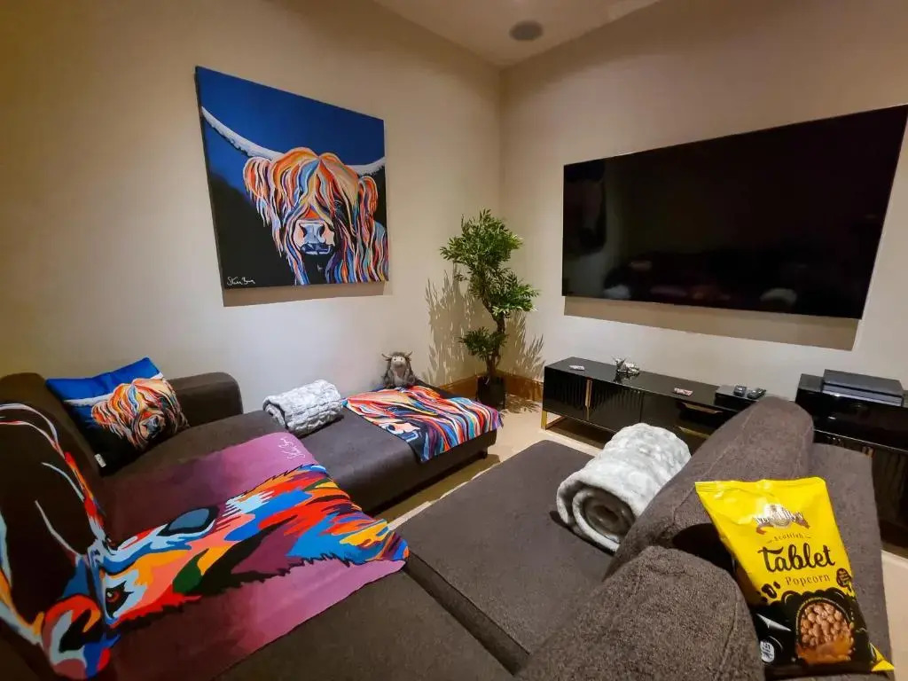 DOLLARBEG CASTLE - The Tower - Luxury Apartment