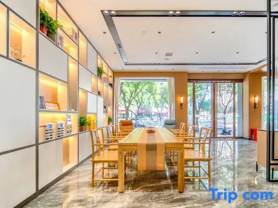 Jin Boman Hotel (Linfen Pingyang Square)