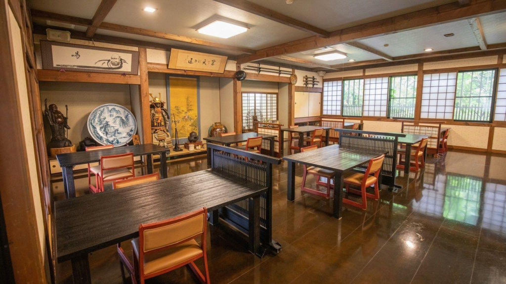 Shirataki Hotel