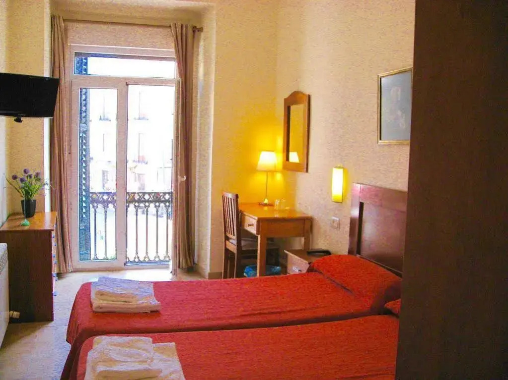 Hostal Tirso Plaza