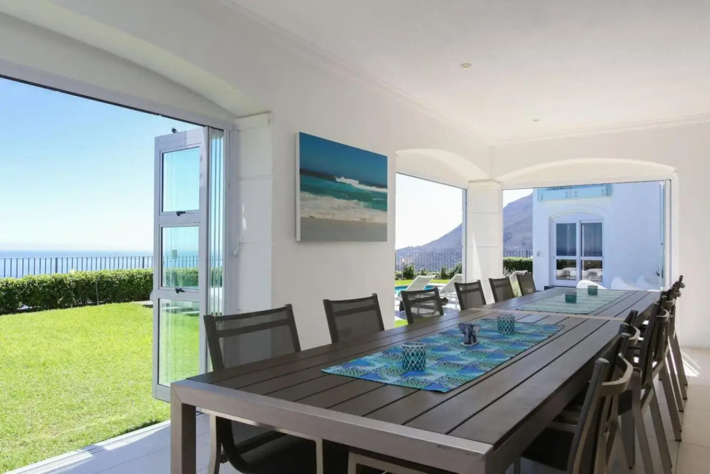 34 Theresa Avenue - Spectacular Villa with Panoramic Views