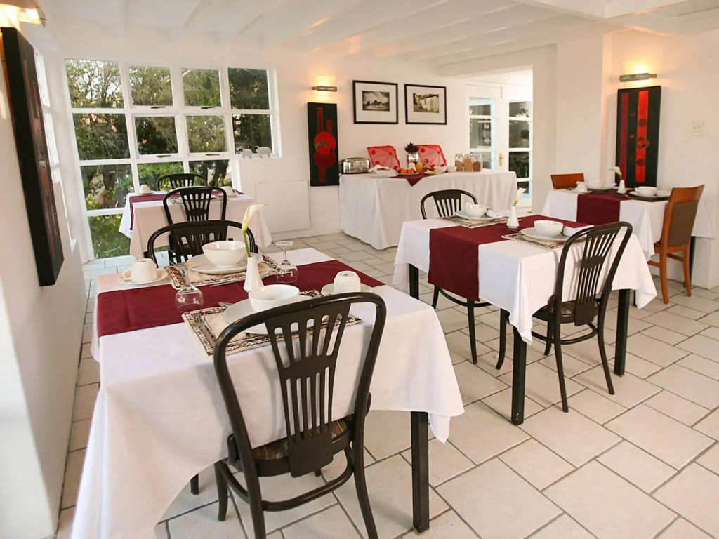 Art Gallery Guest House - Thandekayo