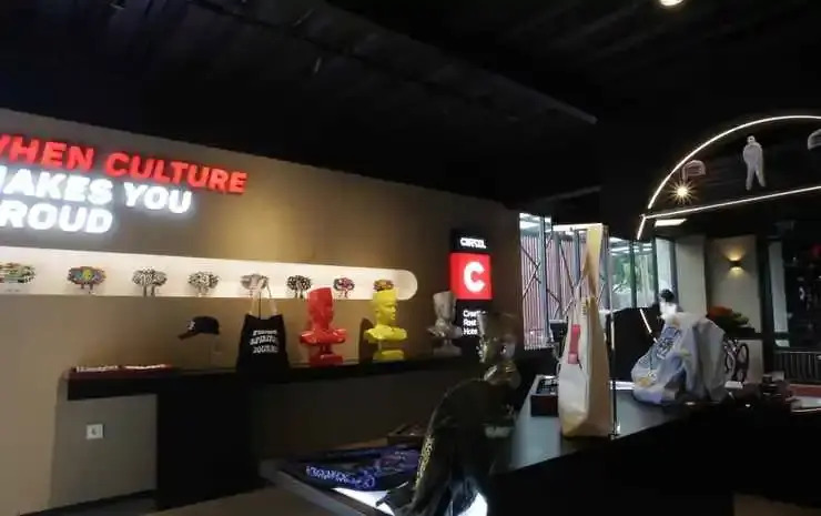 Creative RestArt Hotel By Damn I love Indonesia