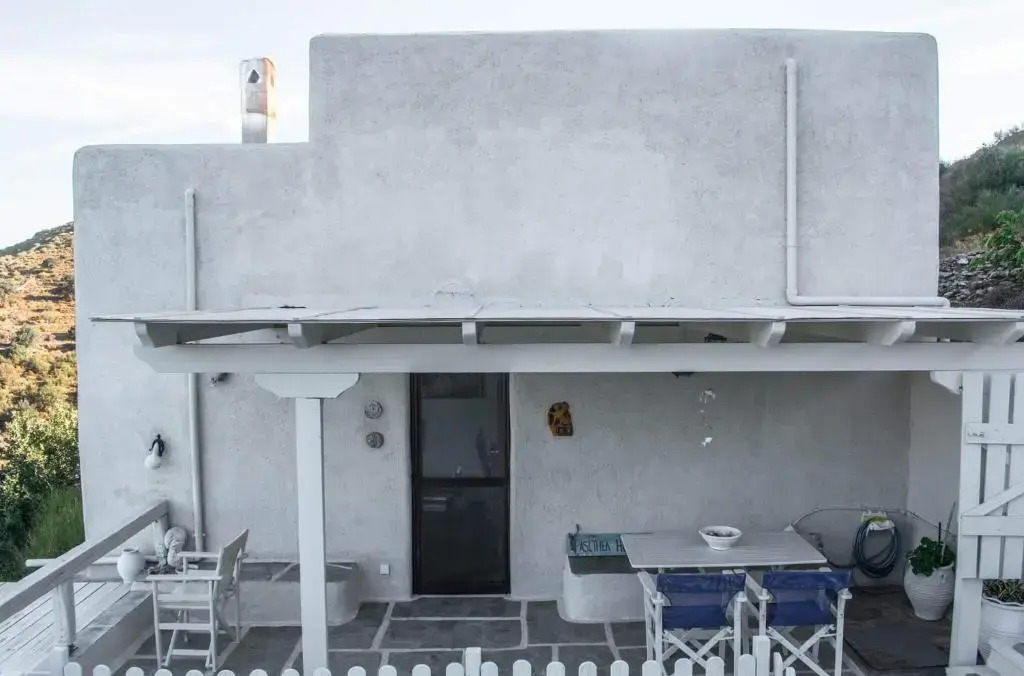 Pasithea House