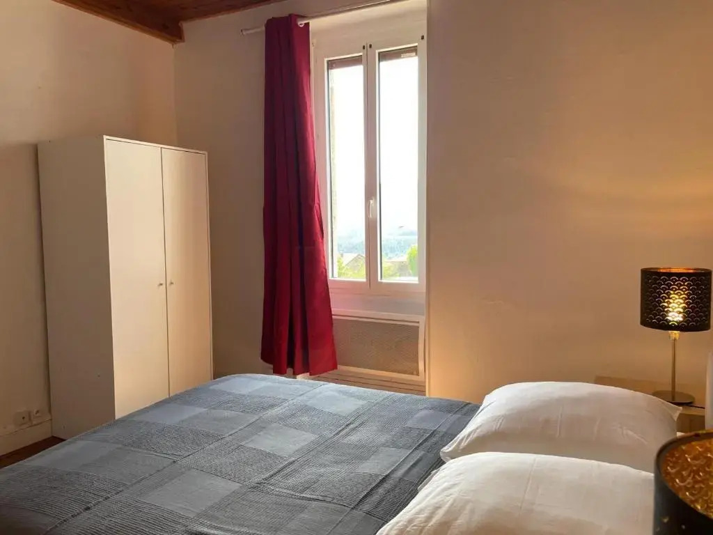 Maison moderne à La Chabanne avec jardin et animaux admis - FR-1-489-341