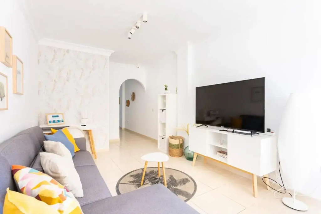 Amplio y cómodo apartamento en Callao Salvaje.