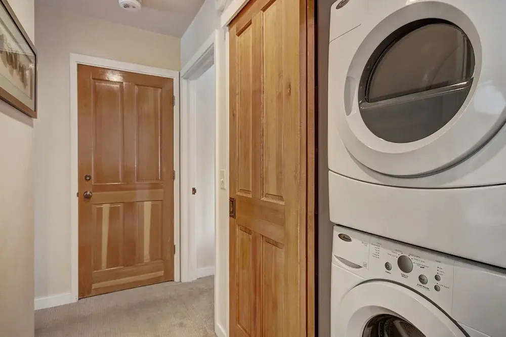 1903 Soda Springs I - 2 Br Townhouse