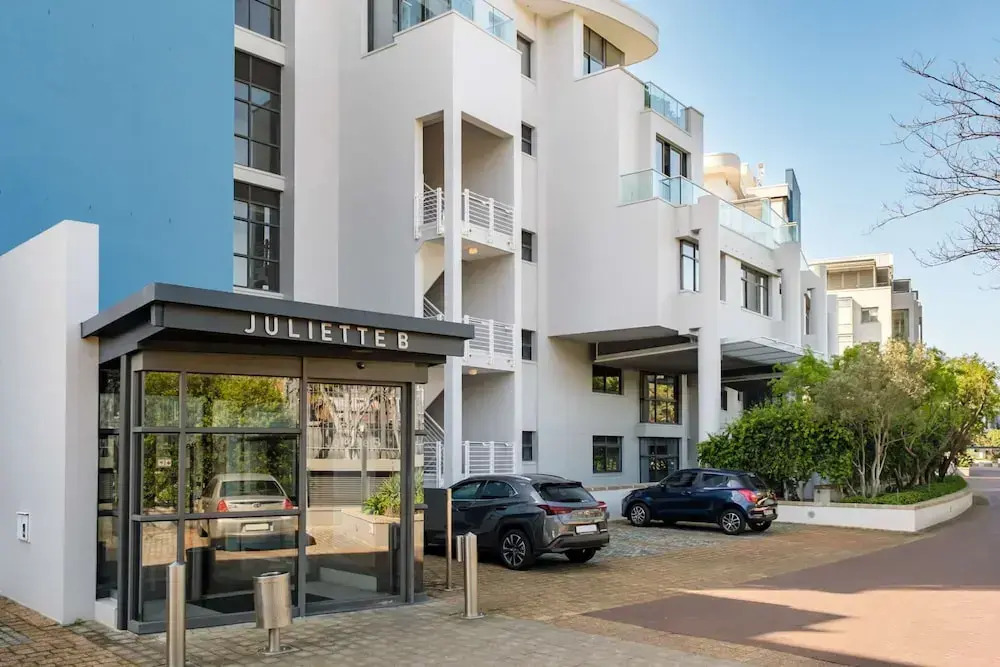 Stylish Retreat With Marina Views at Juliette 307