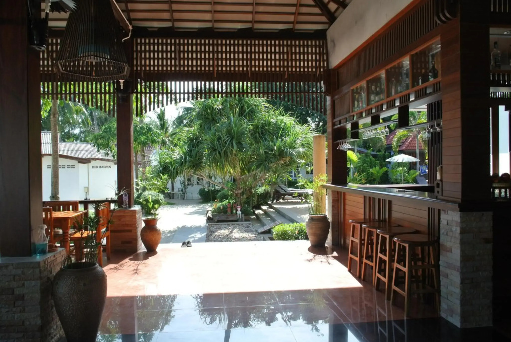 Macs Bay Resort
