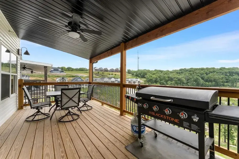 Escape Peak 5 Bedroom Home by Redawning