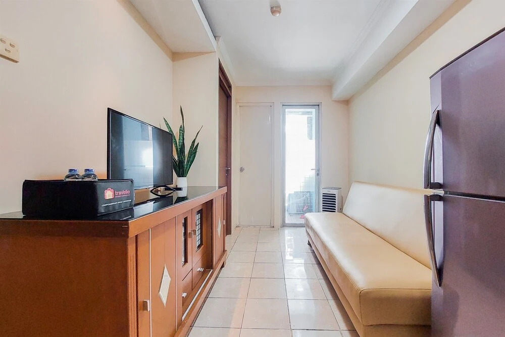 Warm And Comfort Stay 2Br At Green Park View Apartment