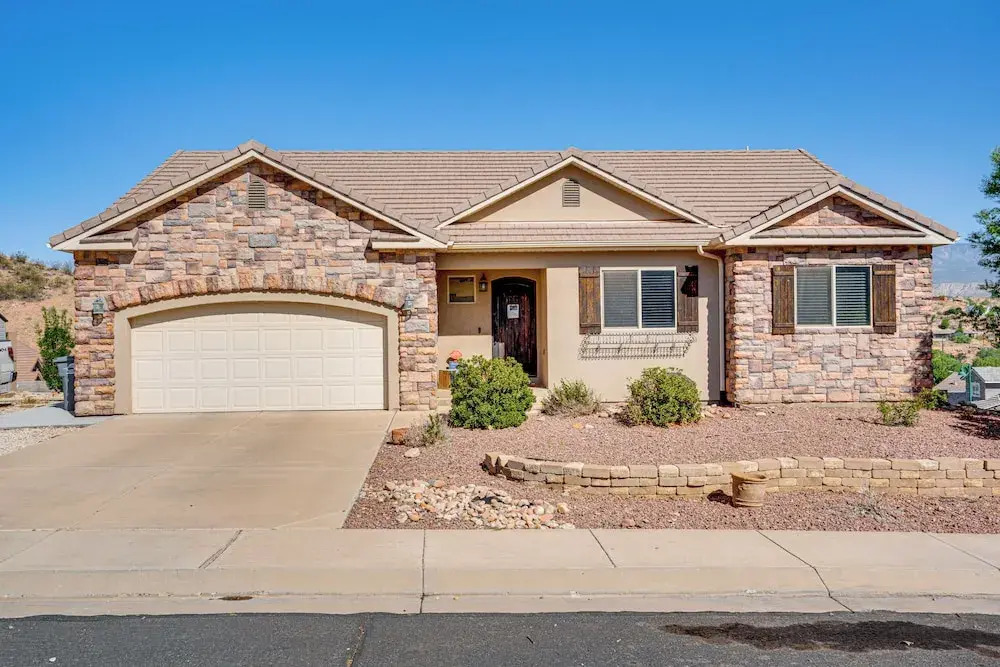 La Verkin Family Apartment - 21 Miles to Zion!