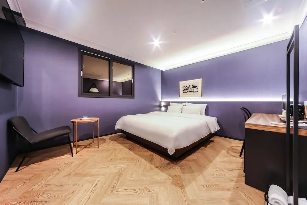 Dynamic Guesthouse