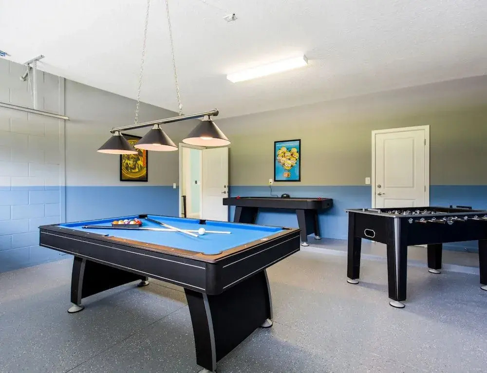 Home Theater, Games Room, Pool, Spa & Lake View!!