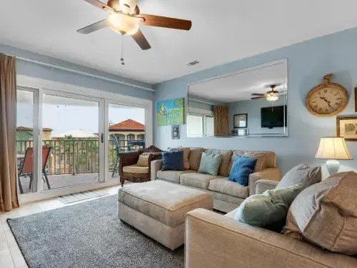 Maravilla Condominium 3401 by Newman-Dailey