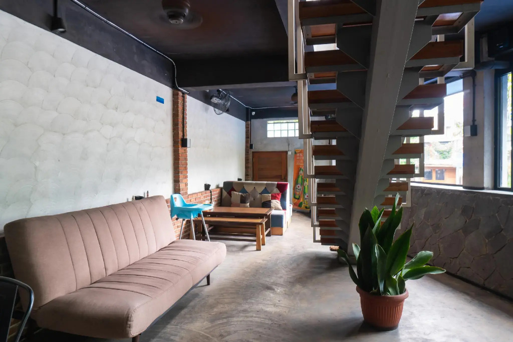 LN9 Bandung Guest House