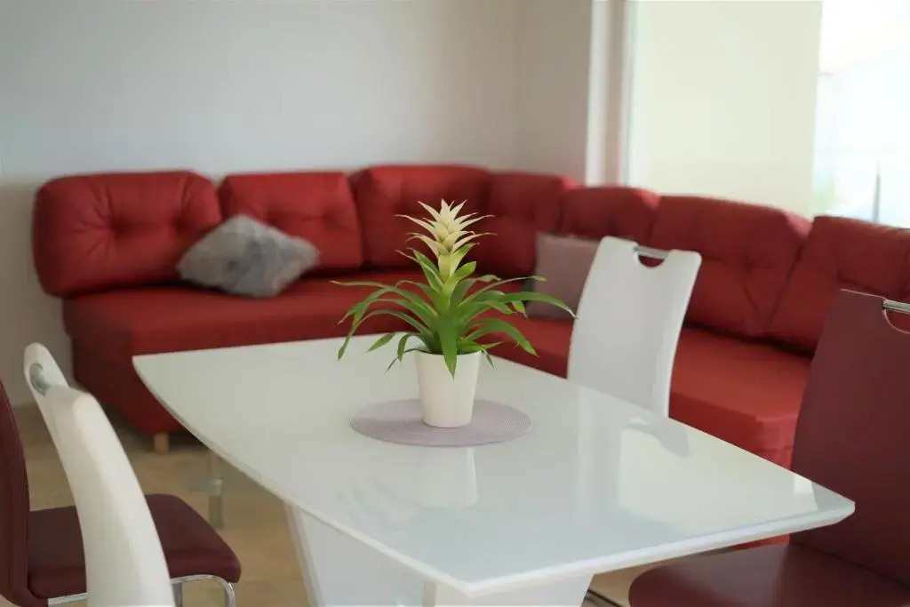 Villa M - Your business & holiday apartment in Sibenik