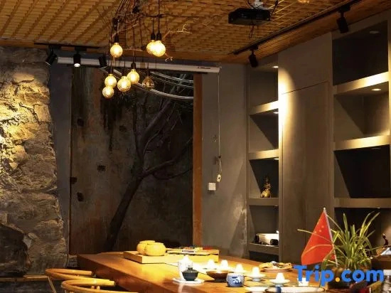 Jiujianban Hostel