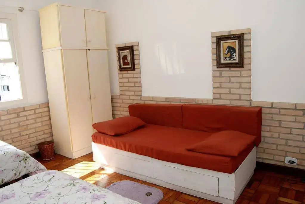 Solidaritat Hostel