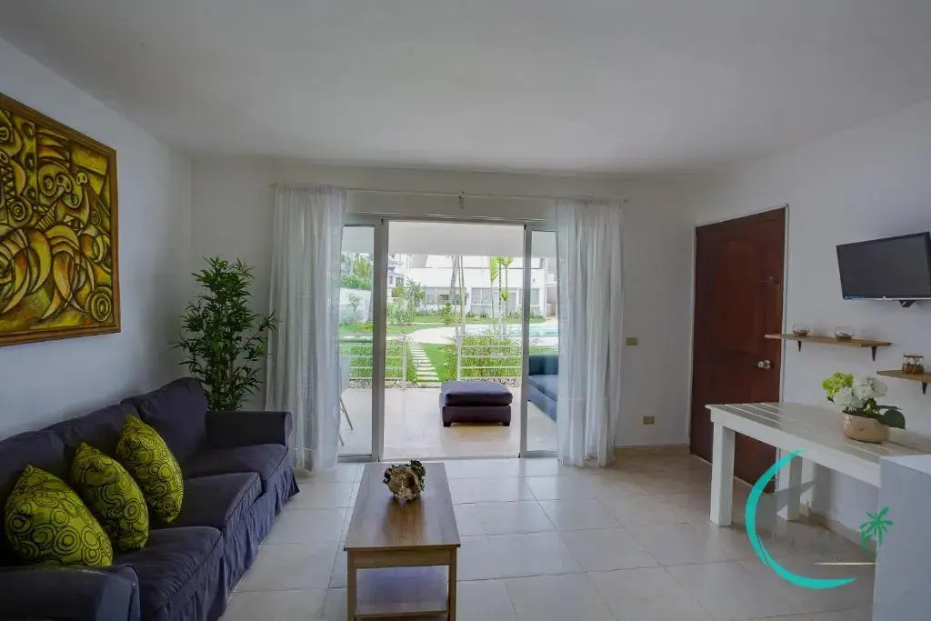 Deluxe E1, 2 Br, Pool,Terrace,Close To The Beach!