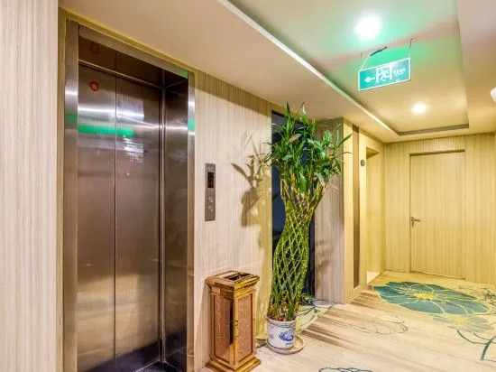 Tianduo Hotel (Xi'an Zhangba North Road Metro Station)