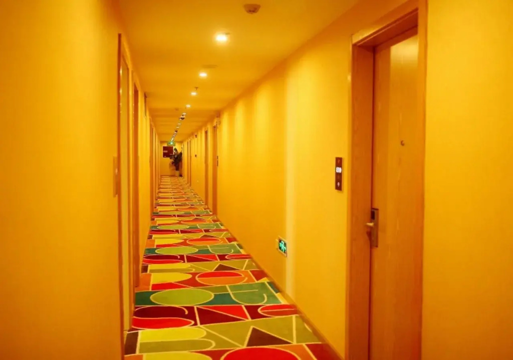 Shell Shanghai Pudong New District Gaoxing Town Free Trade Zone Qiulan Road Hotel
