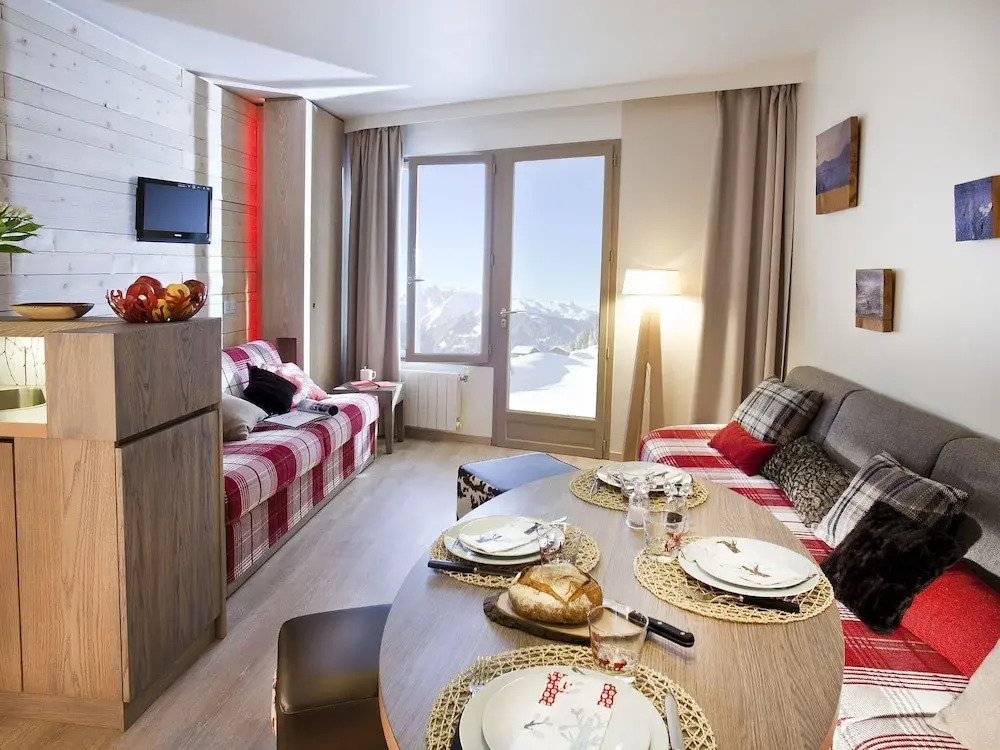 Residence With Sauna and Bath House Right on the Slopes of Les Portes du Soleil