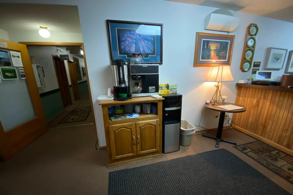 Love Hotels Voyageur by OYO at International Falls MN