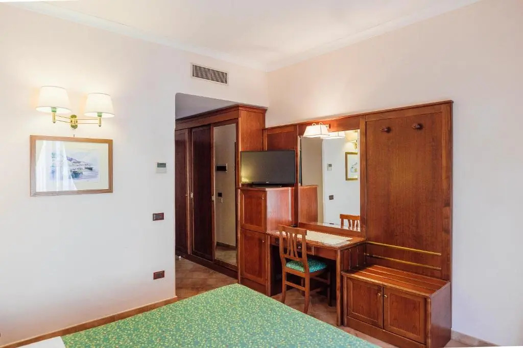 Hotel Montana