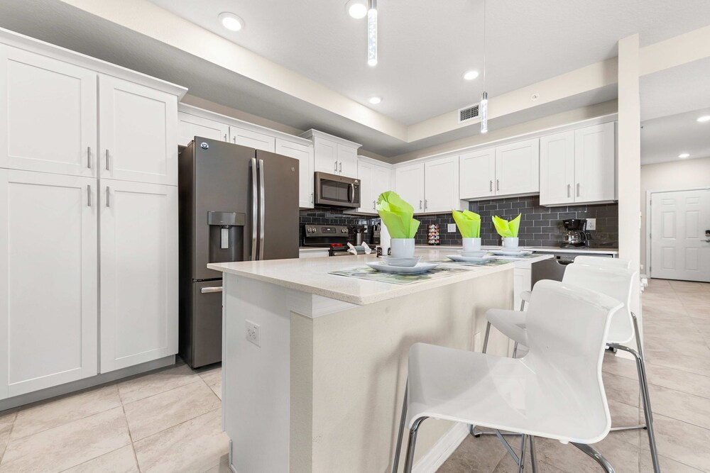 Mario & Fairy 3BR Condo w/ Free Water Park Access 303 4731