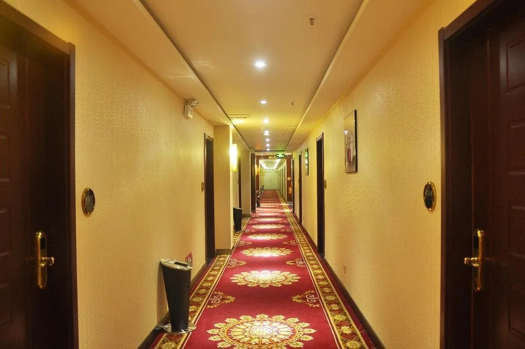 Yufujiang Fashion Business Hotel