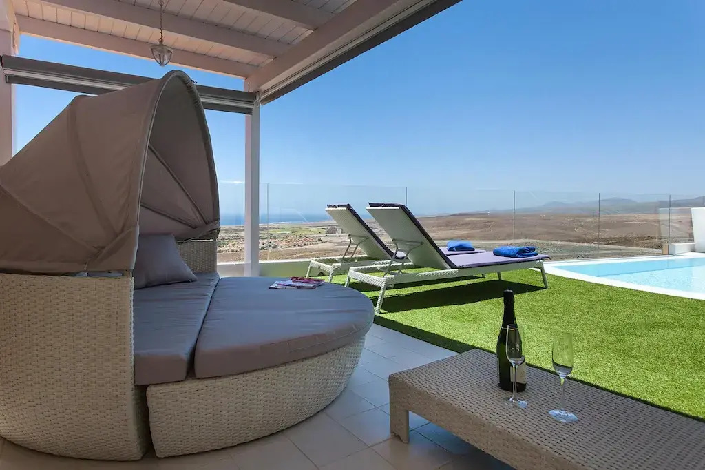Villa with Pool, Luxury Scape in Caleta De Fuste