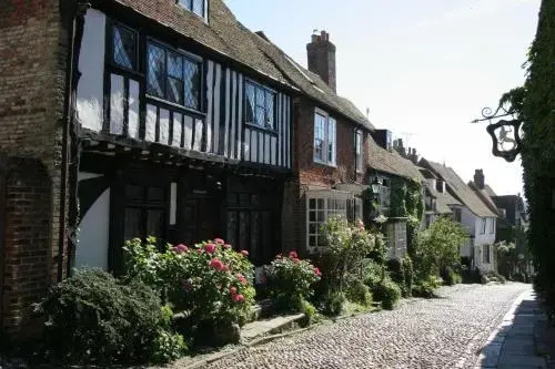 Curlew House