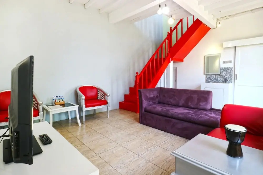 Rose Chamber Bed & Breakfast