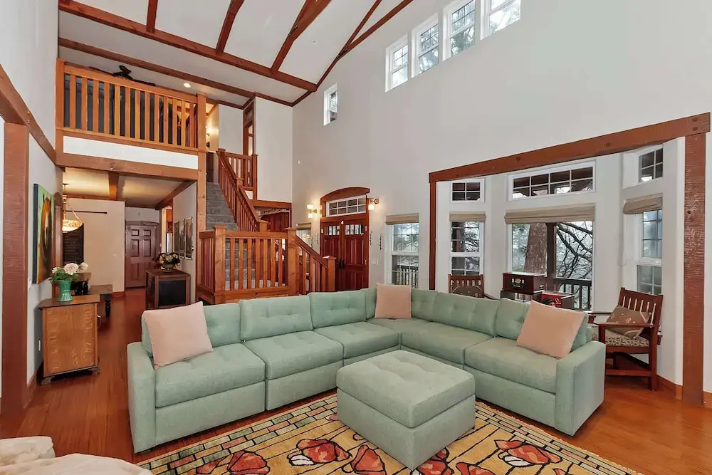 Matterhorn Peak Lodge – Upscale Mountain Escape