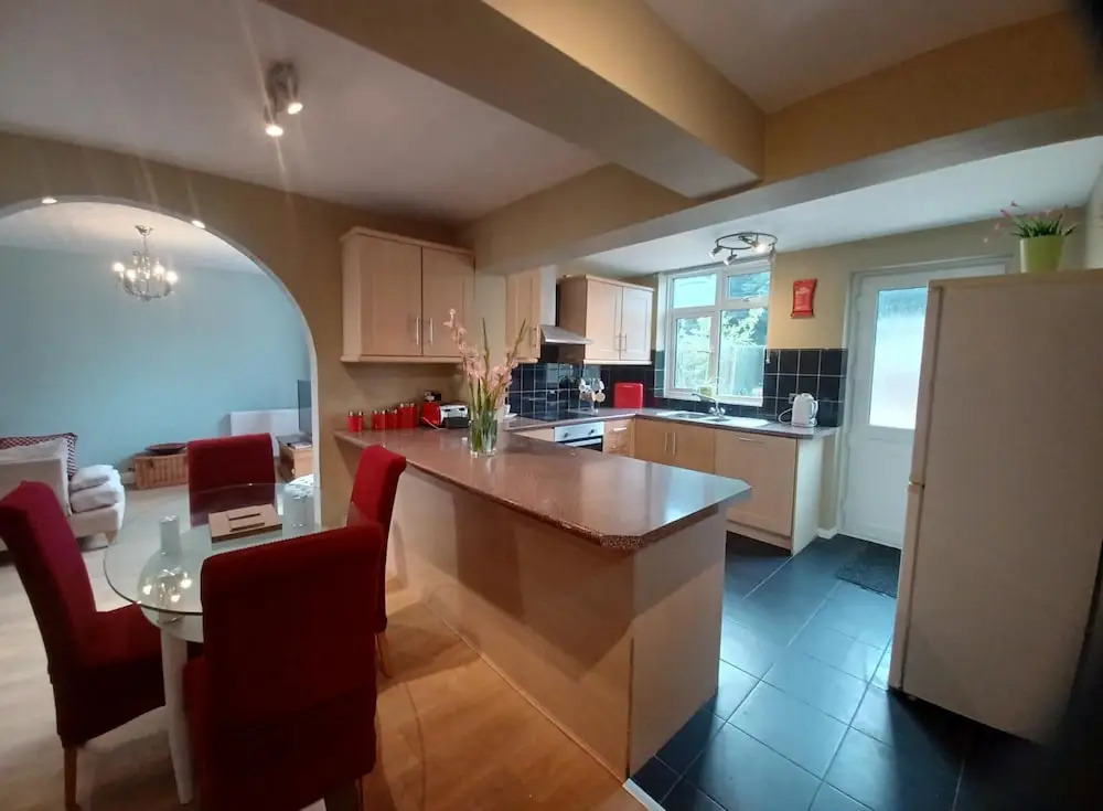 Crawley Green House - Huku Kwetu