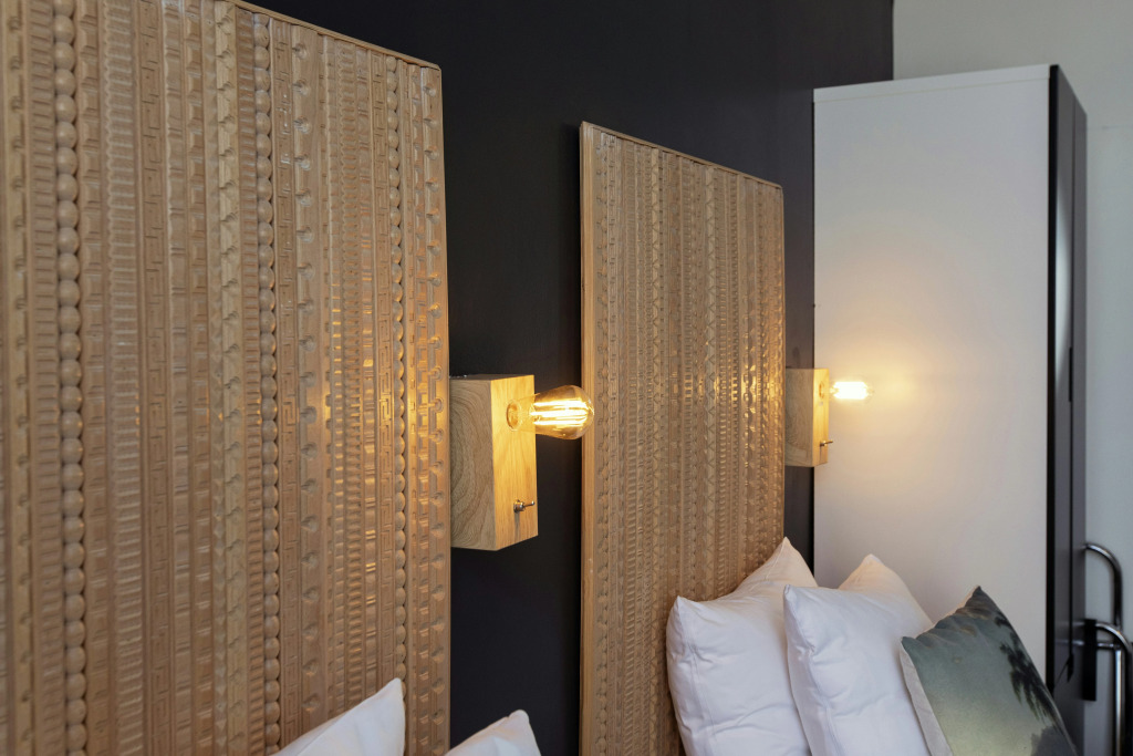 Quentin Canal House Hotel