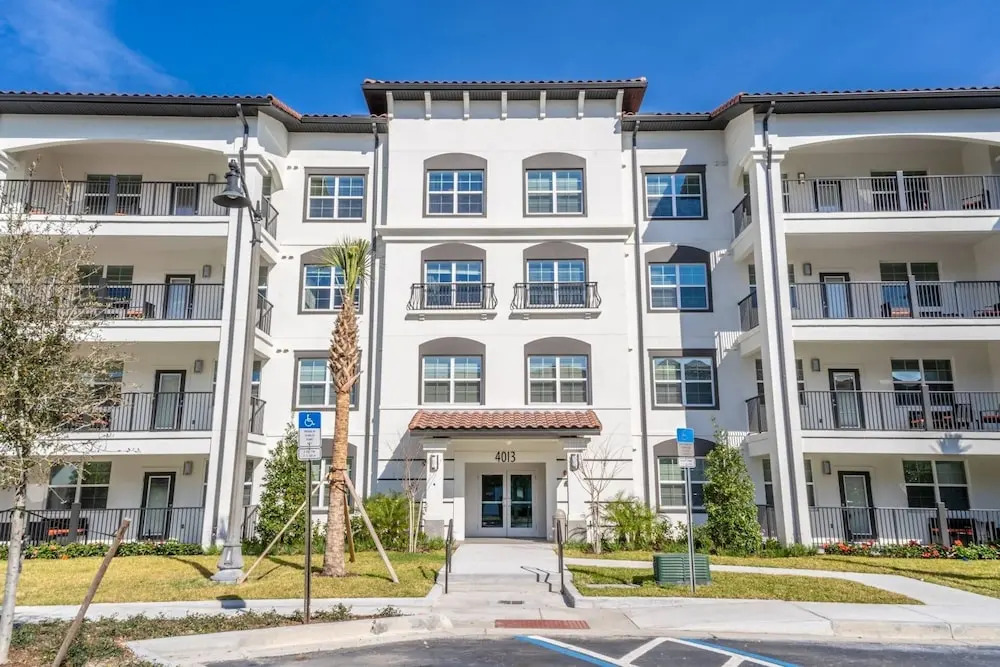 4013 Vista Cay