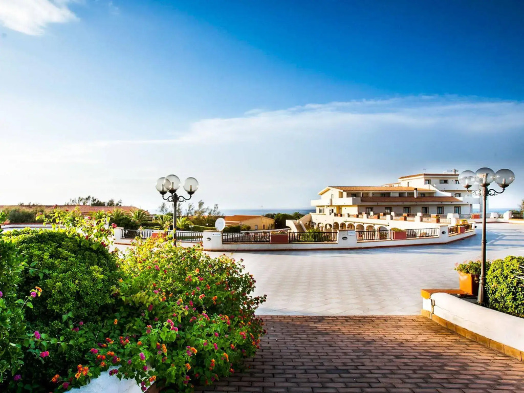 La Plage Resort