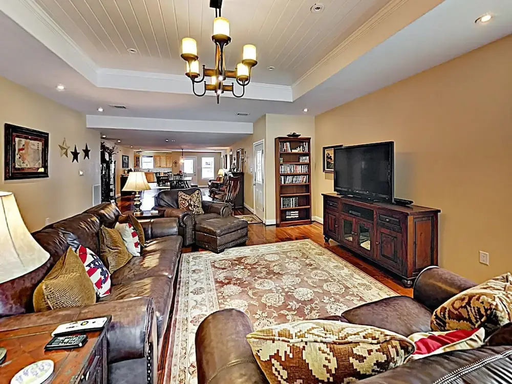 New Listing! Lakefront Beauty W/ Boat Launch 4 Bedroom Home