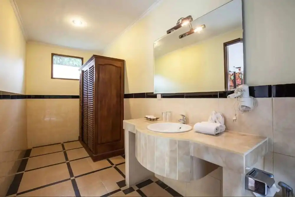 PB - Villa 1 - 3BR · 3-BR Private Pool Villa Walk to Seminyak Beach
