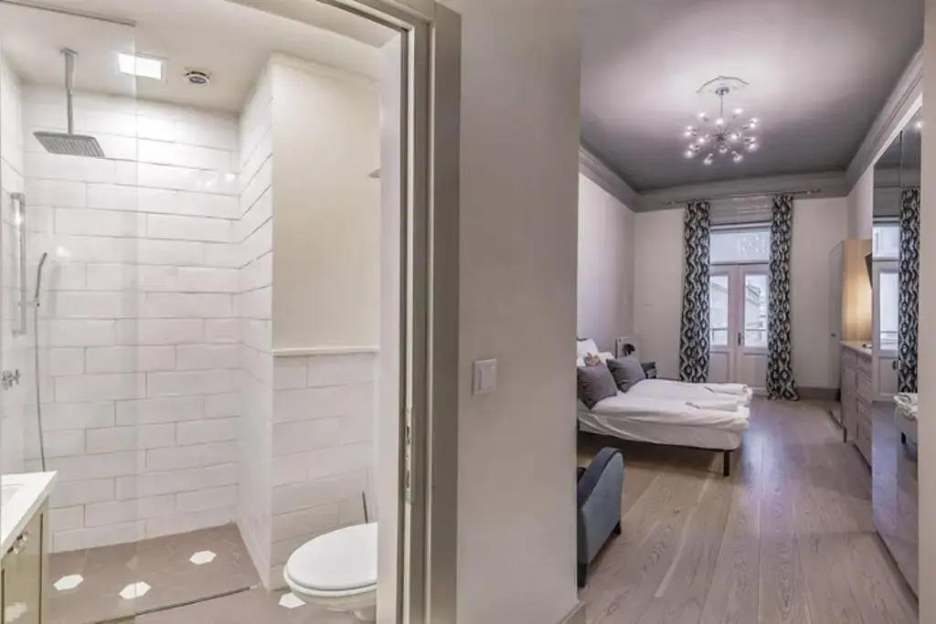 Your Private Parliament View In The Lap Of Luxury