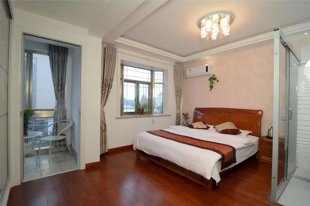 Xinyi Inn