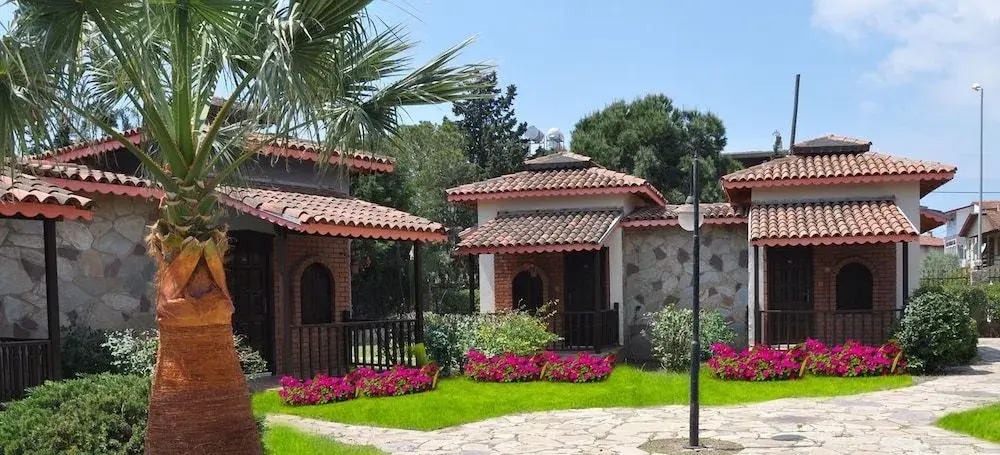 Royal Nas Resort