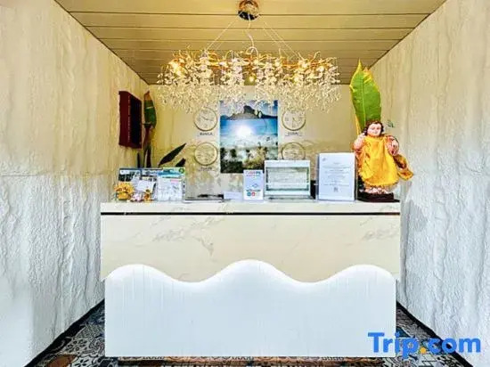 RedDoorz Plus at Tandikan Suites El Nido Caalan