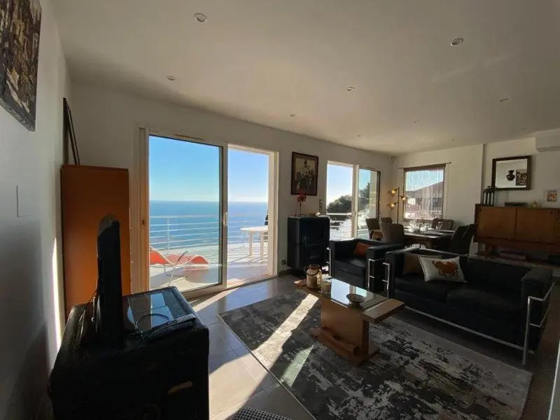 Vue mer.Tranquilité.Cap d'Ail à 10 mn de MONACO