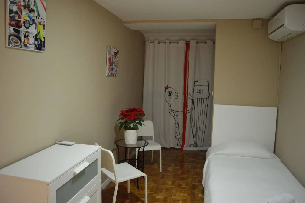 Somnio Hostels