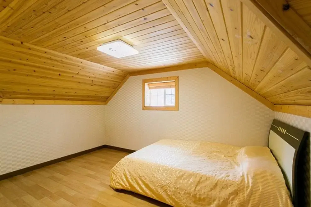 Yeongwol Deulkkotsanjang Pension